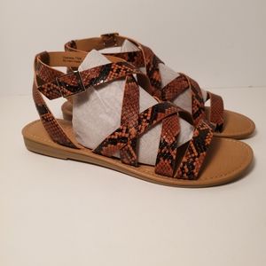 Womens New Direction Strappy Sandals